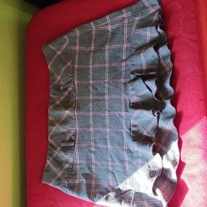 Gray plaid skirt